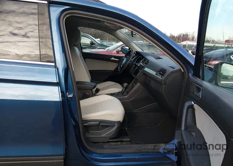 2019 Volkswagen Tiguan 2.0T Se/2.0T Sel/2.0T Sel R-Line/2.0T Sel R-Line Black z USA, uszkodzony, nr VIN 3VV2B7AX7KM038821